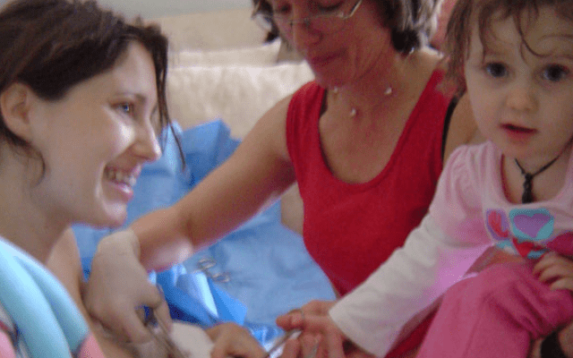 Leaving Well Alone: A Natural Approach to the Third Stage of Labour
