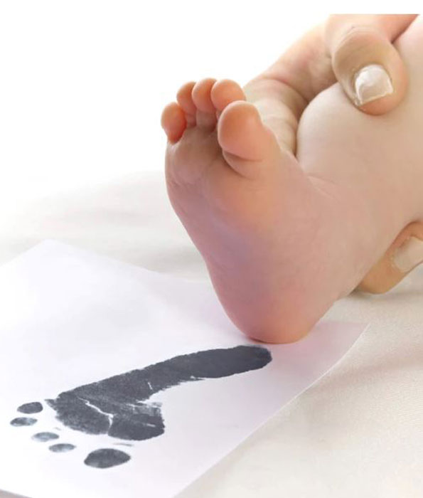 inkless baby footprint